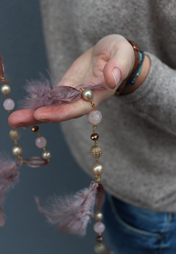 dekoracyjna zawieszka / łańcuszek na choinkę Gold Time, dł.88cm