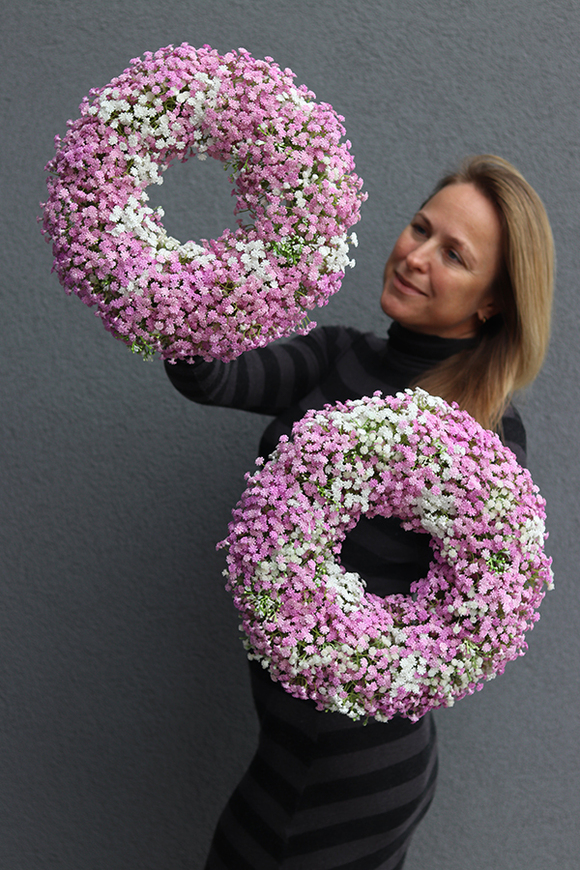 Balletina Premium, delikatny kwiatowy wianek na drzwi, śr.36cm 