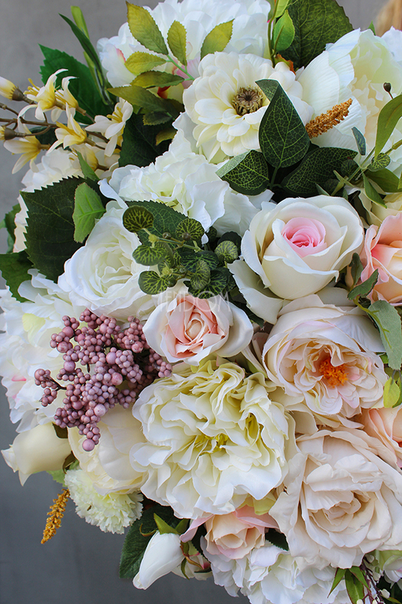 Janina Biel kompozycja kwiatowa nagrobna, wys. 40cm, szer.58cm