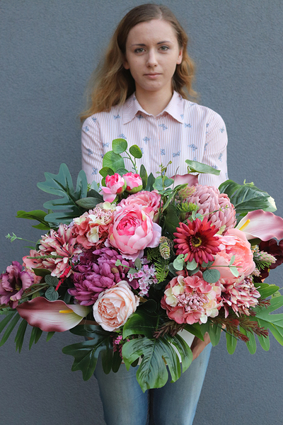 Denolla, kompozycja/dekoracja nagrobna z kallami, wym.45x60cm