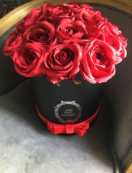 Hot Chilli, walentynkowa kompozycja kwiatowa, flowerbox, wys.29cm