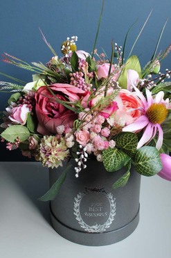 Maximus, kompozycja kwiatowa / bukiet / Flowerbox, wys.34cm