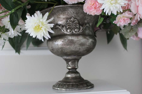 elegancka kompozycja Victoria w srebrnym metalowym pucharze, wys.55cm