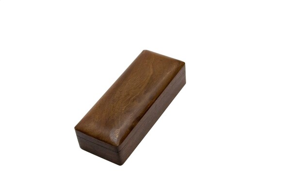 mosiężna zatyczka do wina z motywem koła sterowego 12.5cm