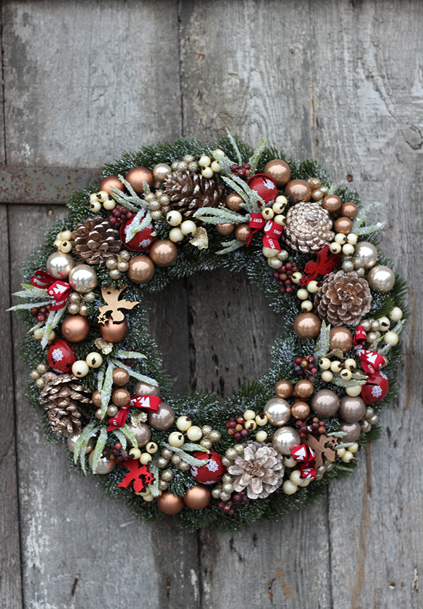 Ewela, malowniczy świąteczny wianek na drzwi, śr.40 cm