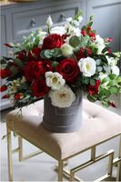 Roberto, welurowy czerwono-biały flowerbox, wys.68cm