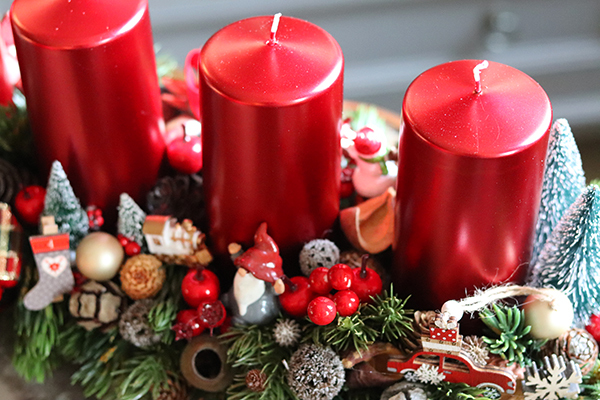 adwentowy czerwony stroik, Kraina Dzieciństwa, wym.19x43x17cm  