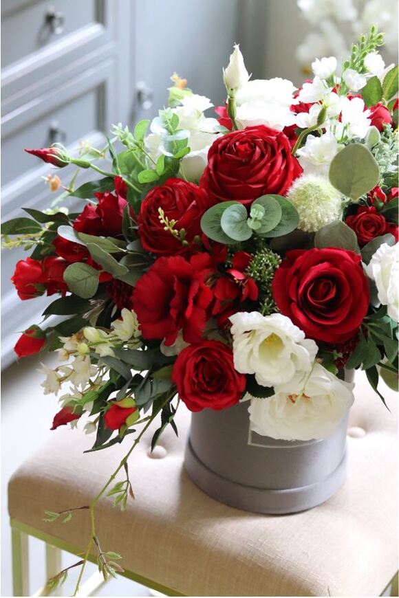 Roberto, welurowy czerwono-biały flowerbox, wys.68cm