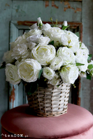 kosz pełen białych kwiatów Dorotea, wym.37x35cm 