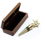 mosiężna zatyczka do wina z motywem koła sterowego 12.5cm