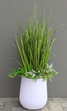 Presalio Grande, sztuczna trawa w podświetlanej donicy, wys.144cm 