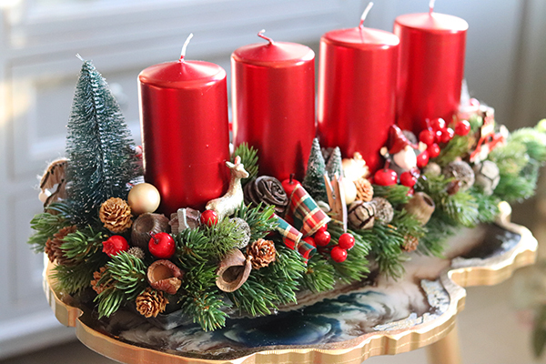 adwentowy czerwony stroik, Kraina Dzieciństwa, wym.19x43x17cm  