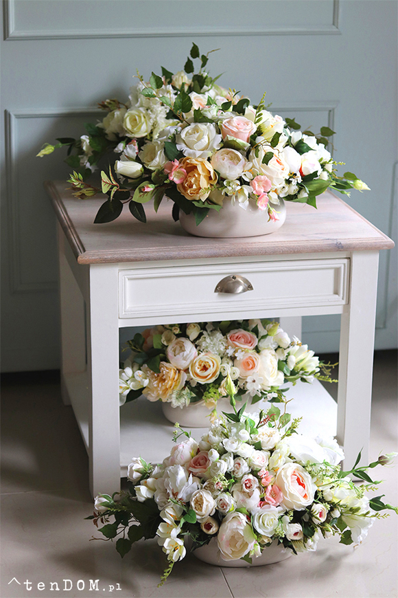 Arroyo, bogata kompozycja kwiatowa na stół, wym.26x46cm