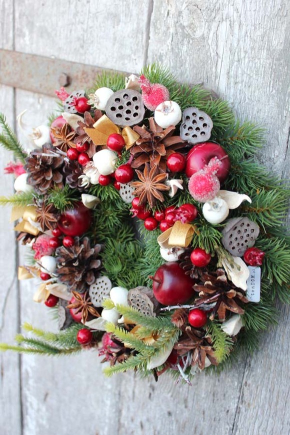 elegancka świąteczna dekoracja / wianek na drzwi Zimowe Klimaty, śr.27 cm