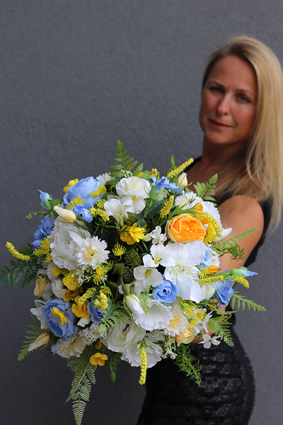 Jessina Blue, barwna wiosenna kompozycja, wym.33x49cm