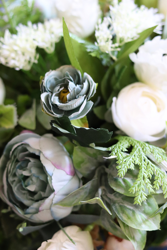 Cloe, biało-niebieska kompozycja w granatowym pudełku, wys.45cm