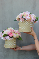 Róże&Groszki kompozycja kwiatowa / bukiet flowerbox, wys.26cm
