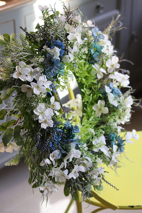 dekoracyjny wianek na drzwi, Niebieska Wiosna, śr.49cm