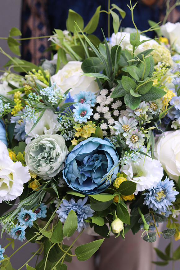 kompozycja / wiązanka nagrobna w gąbce do donicy, Niebieska Poświata, dł.65cm