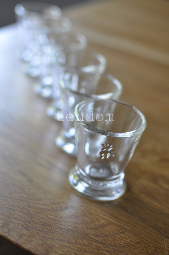 komplet 6-ciu kieliszków z motywem pszczoły La Rocheare wys.6,4cm