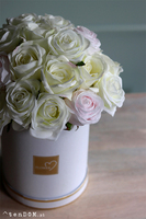 bogaty flowerbox z różami, Szampańska Elegancja 2, wys.38cm