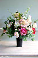 Odettino, bogaty bukiet nagrobny, wys.55cm