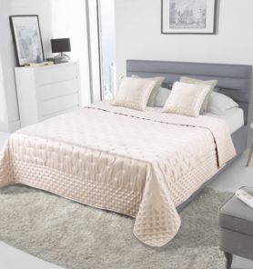 elegancka satynowa narzuta Marietta beż, wym.160x220cm+poszewki 2szt.45x45cm