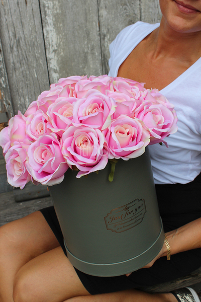kompozycja kwiatowa / bukiet Flowerbox Różowa Aura, wys.37cm