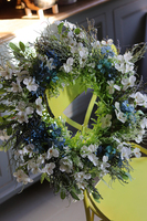 dekoracyjny wianek na drzwi, Niebieska Wiosna, śr.49cm