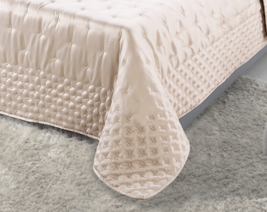 elegancka satynowa narzuta Marietta beż, wym.160x220cm+poszewki 2szt.45x45cm