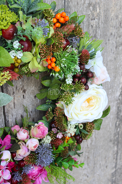 bardzo efektowny wianek Biały Kwiat, śr.38cm 