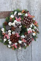 elegancka świąteczny wianek na drzwi, Szyszki z Lasu, śr.27cm