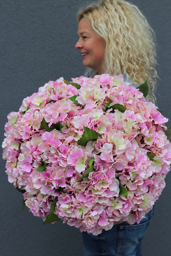 bogaty kosz z hortensjami Provance Pink, wys.58cm  