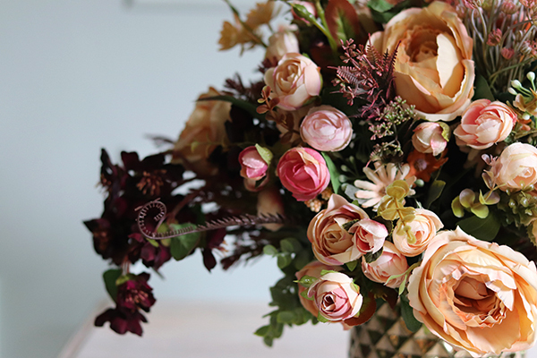 barwna kompozycja w złotej donicy, Galicja 2, wym.40x52cm