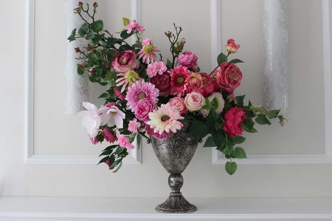 duża kompozycja Carolina w srebrnym metalowym pucharze, wys.75cm 