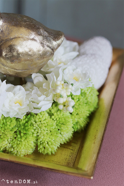 kompozycja wielkanocna na tacy, Złota Kokoszka, wym.14x20x20cm