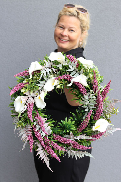 Kallatea, wieniec / wiązanka nagrobna, śr.51cm 