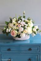 Arroyo 2, bogata kompozycja kwiatowa na stół, wym.30x50cm