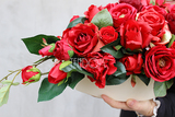 bukiet / kwiatowa kompozycja Ekskluzywna Czerwień, wys.22cm
