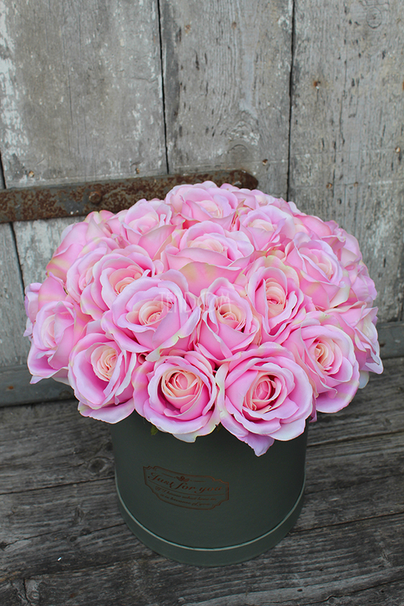 kompozycja kwiatowa / bukiet Flowerbox Różowa Aura, wys.37cm