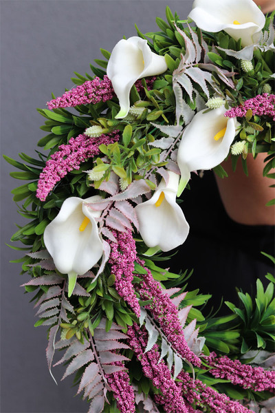 Kallatea, wieniec / wiązanka nagrobna, śr.51cm 