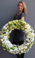 Caryca Katarzyna Green&White, bardzo duży wianek na drzwi, śr.70cm