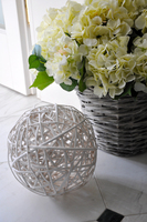 kula wiklinowa biała, śr. 23cm