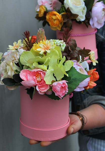 Klementyna Small New, 1 szt., kompozycja kwiatowa / bukiet / flowerbox wys.23cm