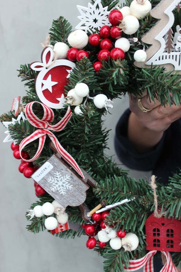 wyjątkowy wianek na drzwi, Domeczek, śr.35cm