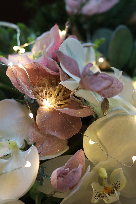 Pudrove Święta, zimowy storczyk, dekoracja LED, wym.23x38cm 