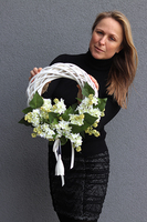 Lilak, wiosenny wianek ze sztucznych bzów, śr. 30cm