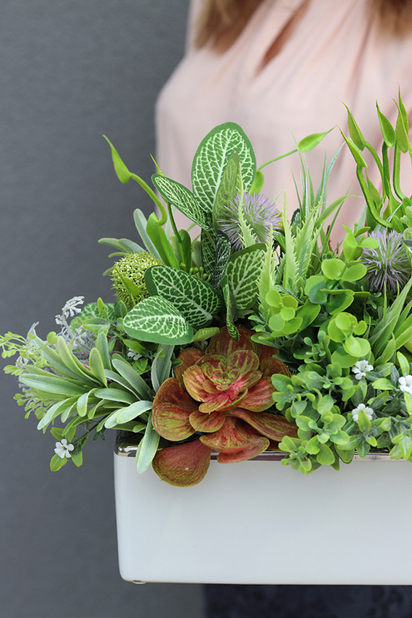 Lorento, kompozycja ze sztucznych sukulentów w donicy glamour, wys.25cm