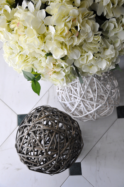 kula wiklinowa biała, śr. 23cm