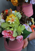 Klementyna Small New, 1 szt., kompozycja kwiatowa / bukiet / flowerbox wys.23cm